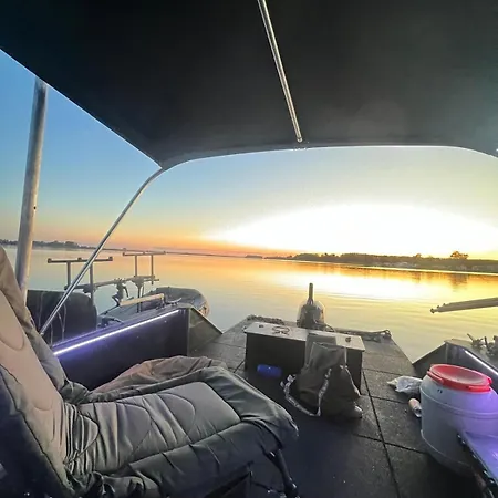 Carpadventures De Randmeren Botel